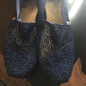 Navy Blue lace toms